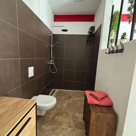 住宿加早餐酒店 - Douceur Du Sud, Entre Et Campagne 3*